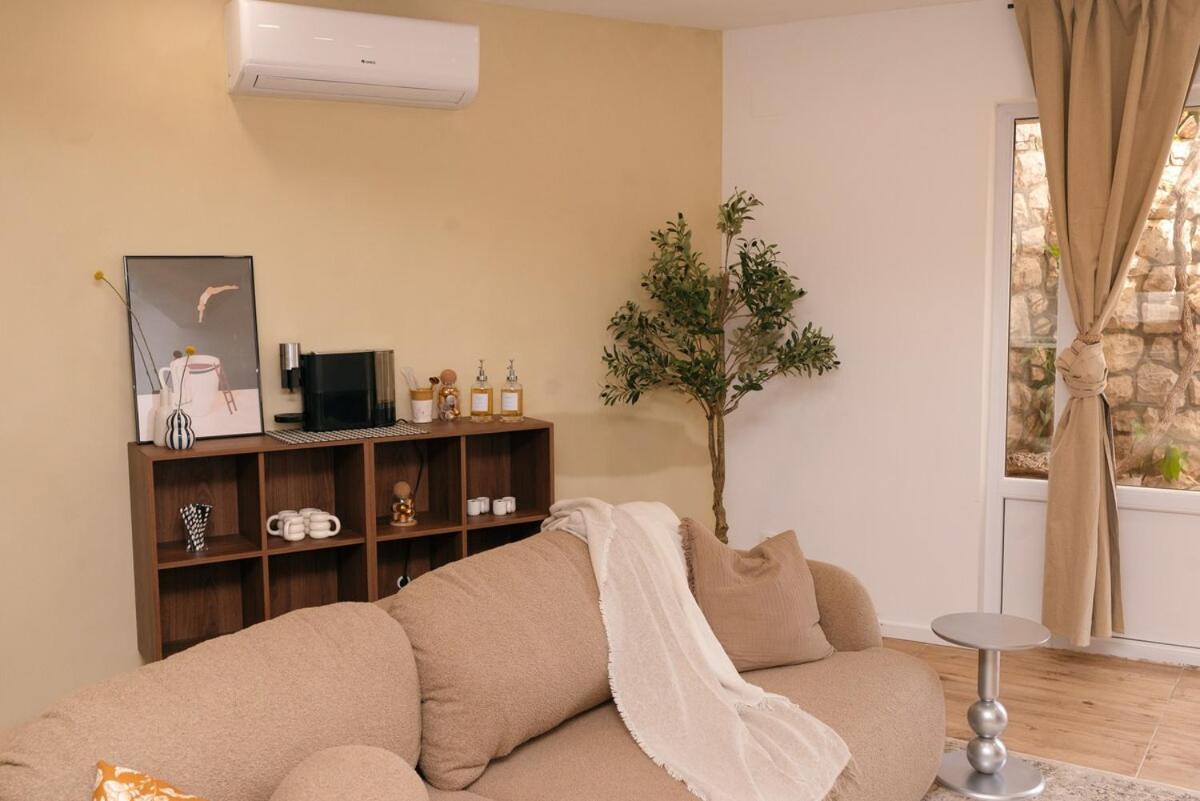 Hvar Home Apartments Hvar Town Exterior photo